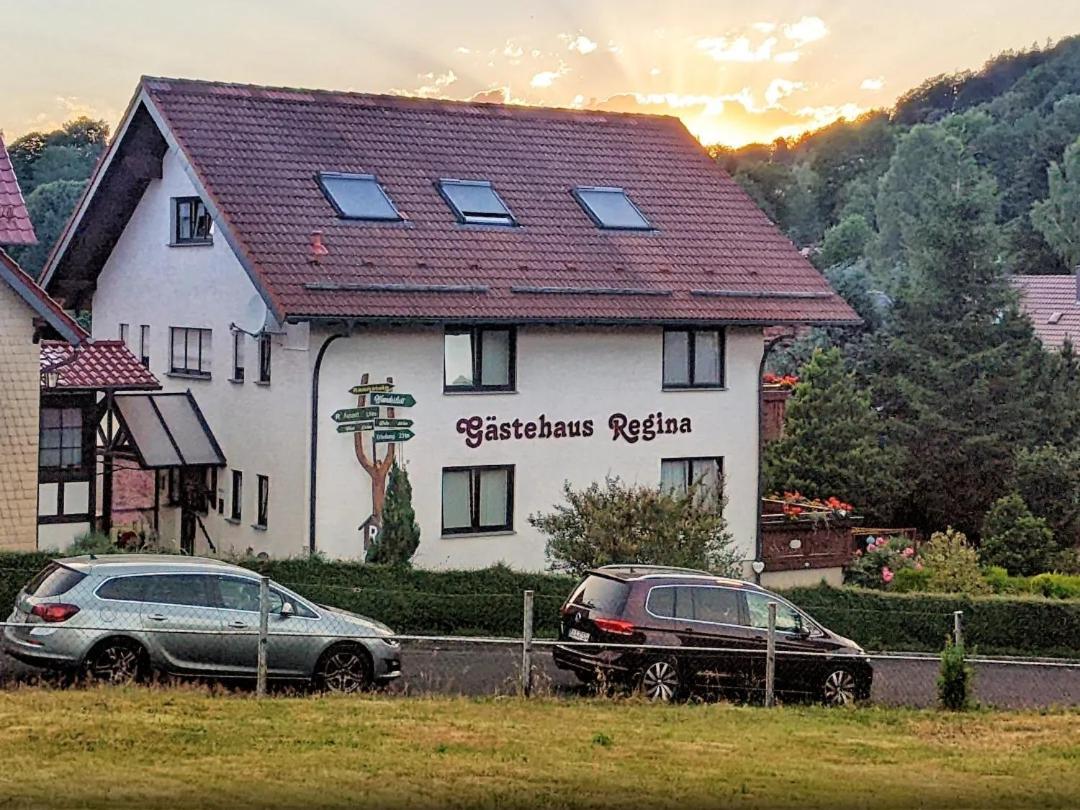 Gaestehaus Regina รูห์ลา ภายนอก รูปภาพ