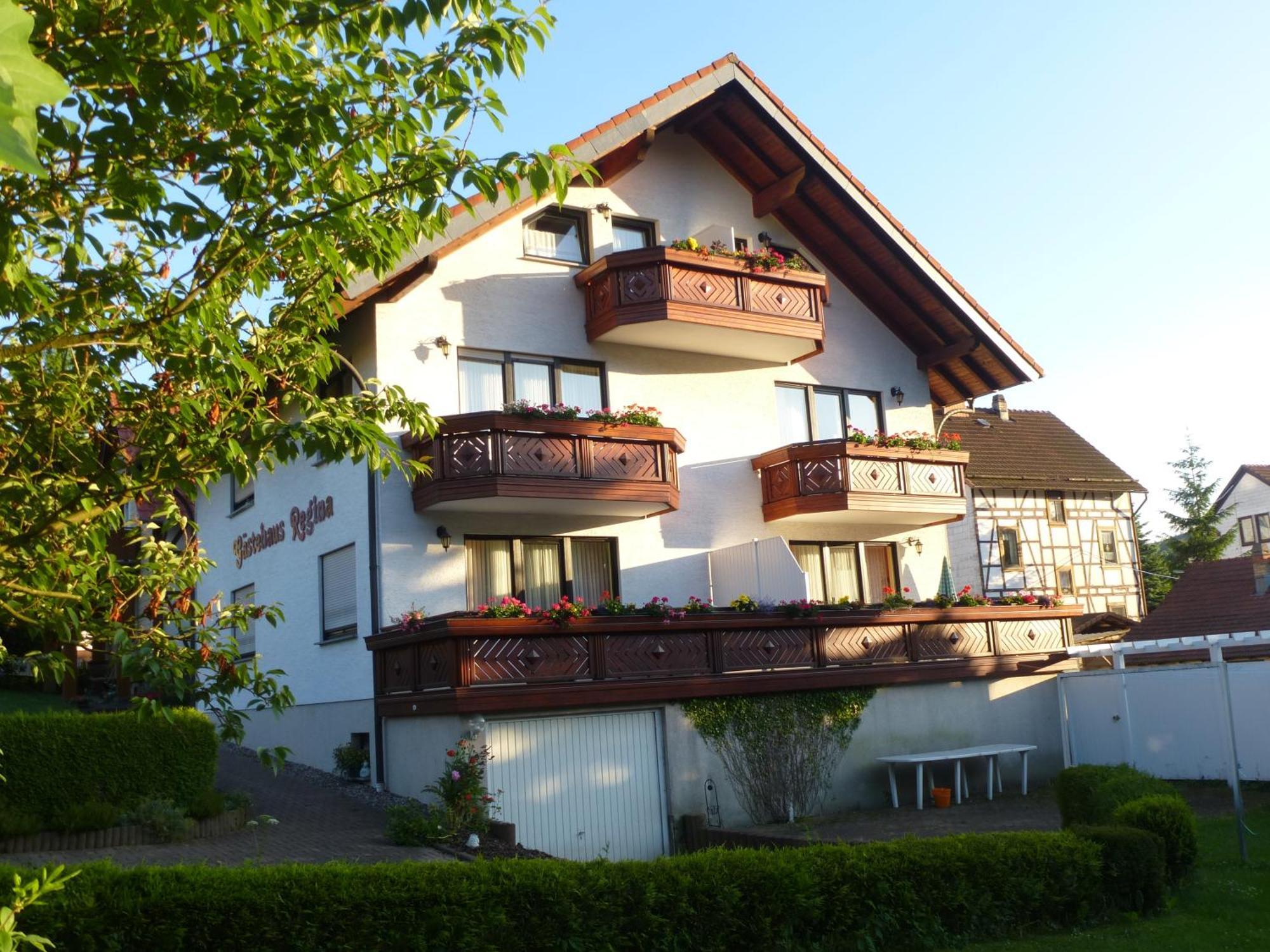 Gaestehaus Regina รูห์ลา ภายนอก รูปภาพ